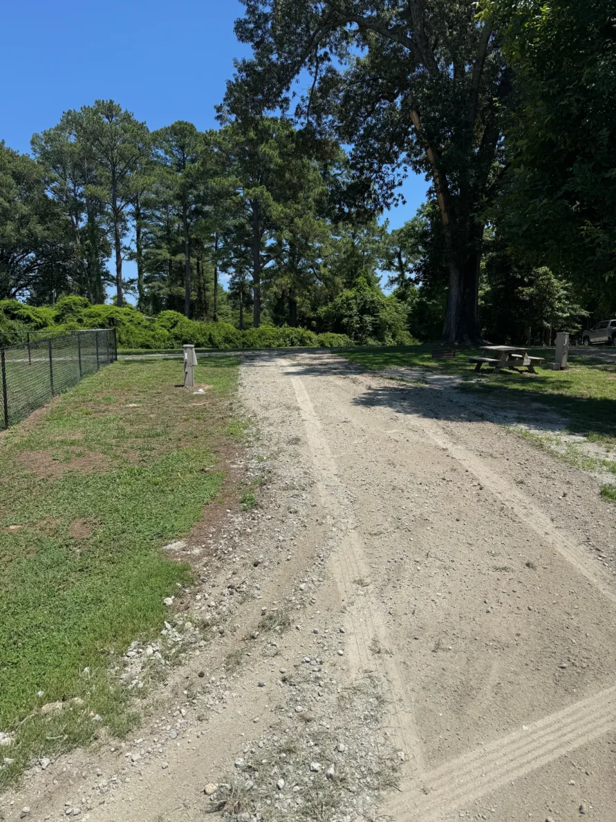 RV Site 14 – Pull Thru, 50/30 Amps, Full Hookups
